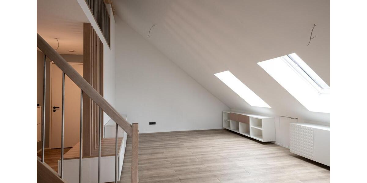 Dachgeschoßwohnung Friedberg - 3 Zimmer, 95 m&sup2;, 1.320&euro; | Angebot:25137744