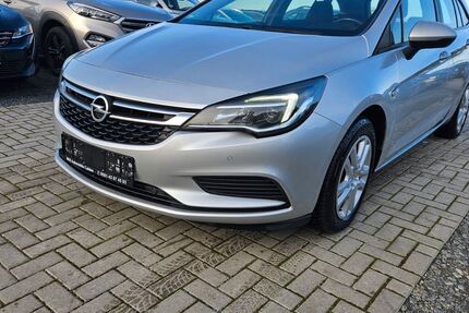 Opel Astra 136.635 km 7.950 &euro; Calden 34379