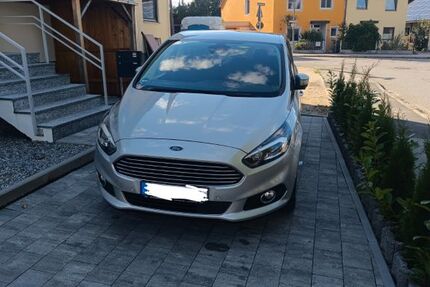 Ford S-Max 189.000 km 11.300 € Landshut 84036