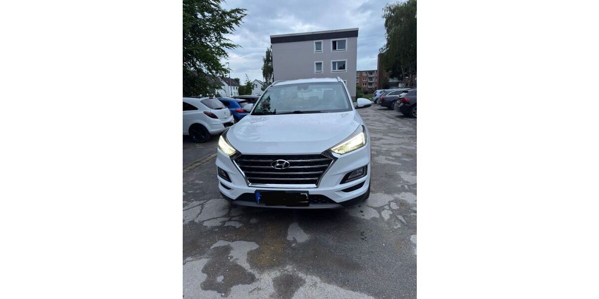 Hyundai TUCSON 106.000 km 15.900 &euro; Gelsenkirchen 45891