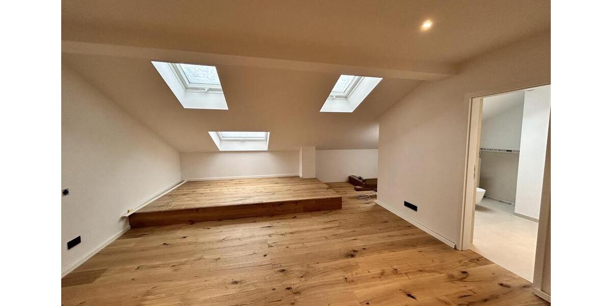 Etagenwohnung Riedering - 4.5 Zimmer, 160 m&sup2;, 2.000&euro; | Angebot:25589123