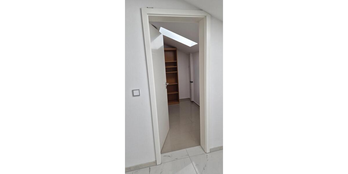 Dachgeschoßwohnung Waldkraiburg - 2 Zimmer, 65 m&sup2;, 195.000&euro; | Angebot:26416050