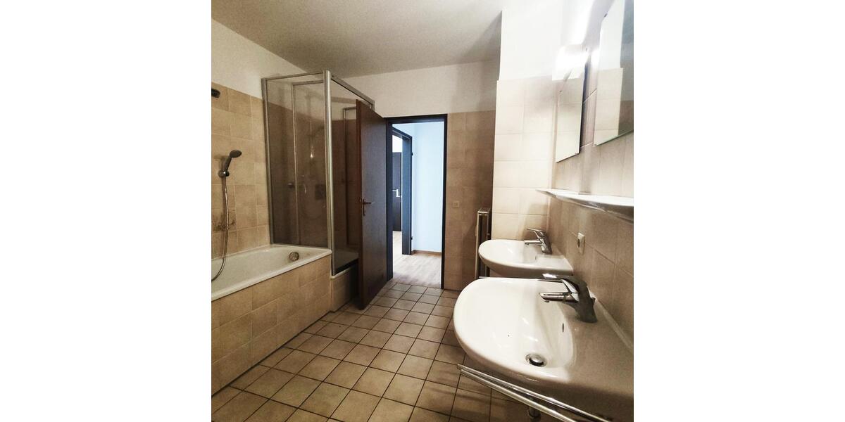 Etagenwohnung Steinhagen - 2 Zimmer, 85 m&sup2;, 199.000&euro; | Angebot:25299805