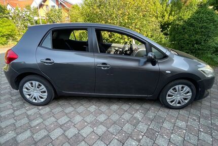 Toyota Auris 201.300 km 3.700 &euro; Münnerstadt 97702