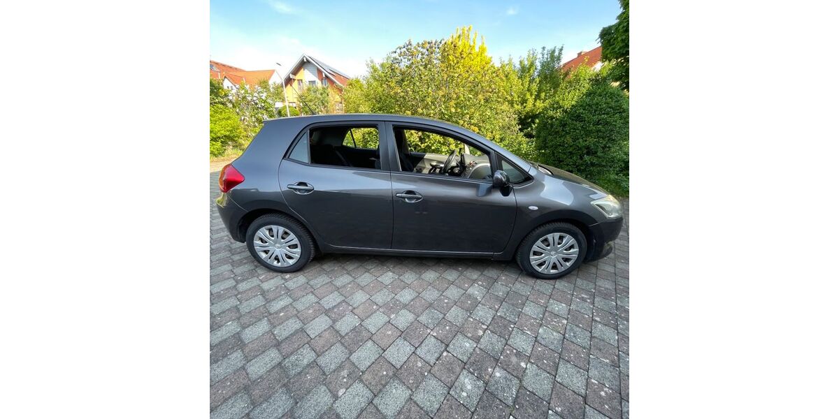 Toyota Auris 201.300 km 3.700 &euro; Münnerstadt 97702