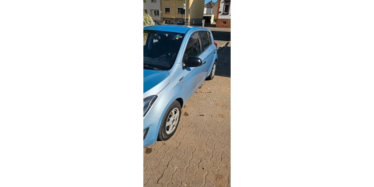 Hyundai i20 80.000 km 4.600 &euro; Zweibrücken 66482