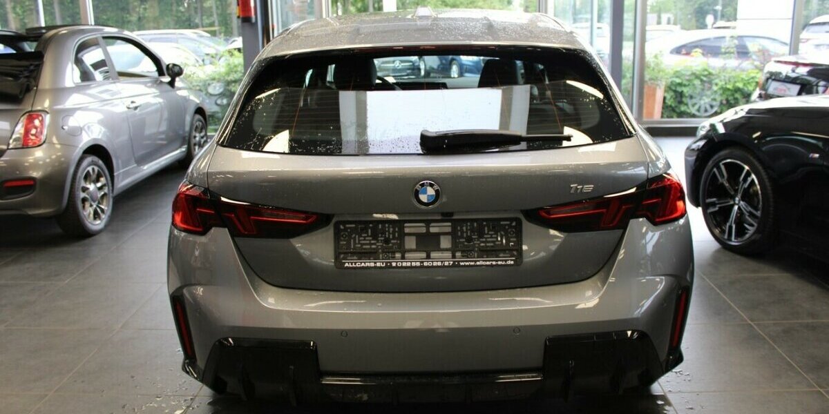 BMW 116 116i Aut. - M SPORT - 1.930 km 29.980 &euro; Euskirchen 53881