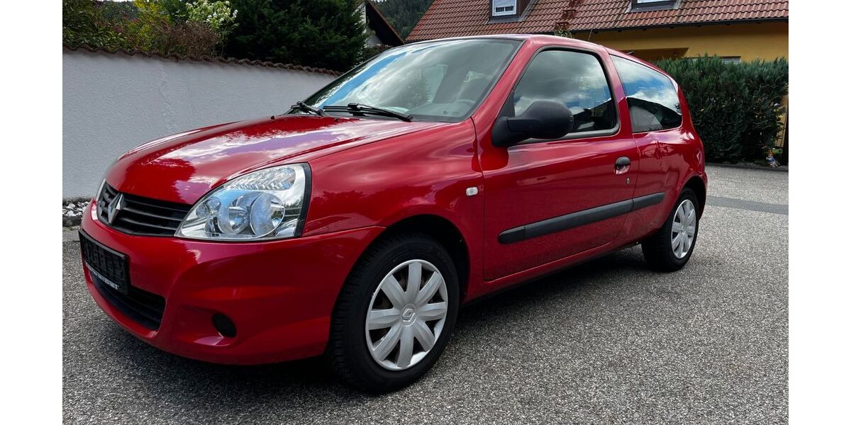 Renault Clio 129.000 km 1.500 &euro; Nürnberg 90491