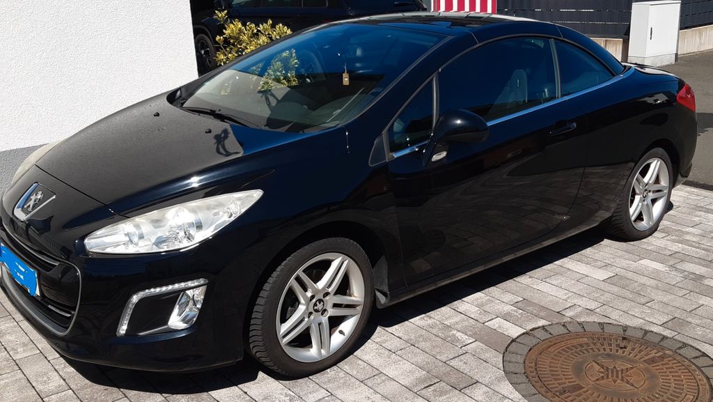 Peugeot 308 101.312 km 5.600 &euro; Staufenberg 35460