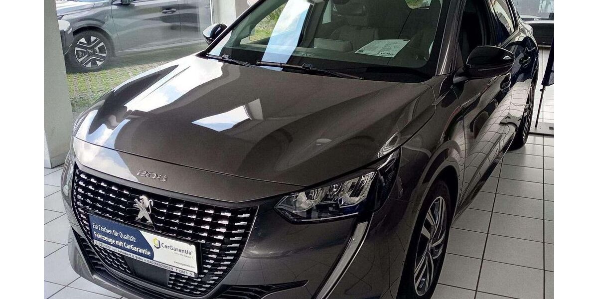 Peugeot 208 58.900 km 15.990 &euro; Bad Krozingen 79189