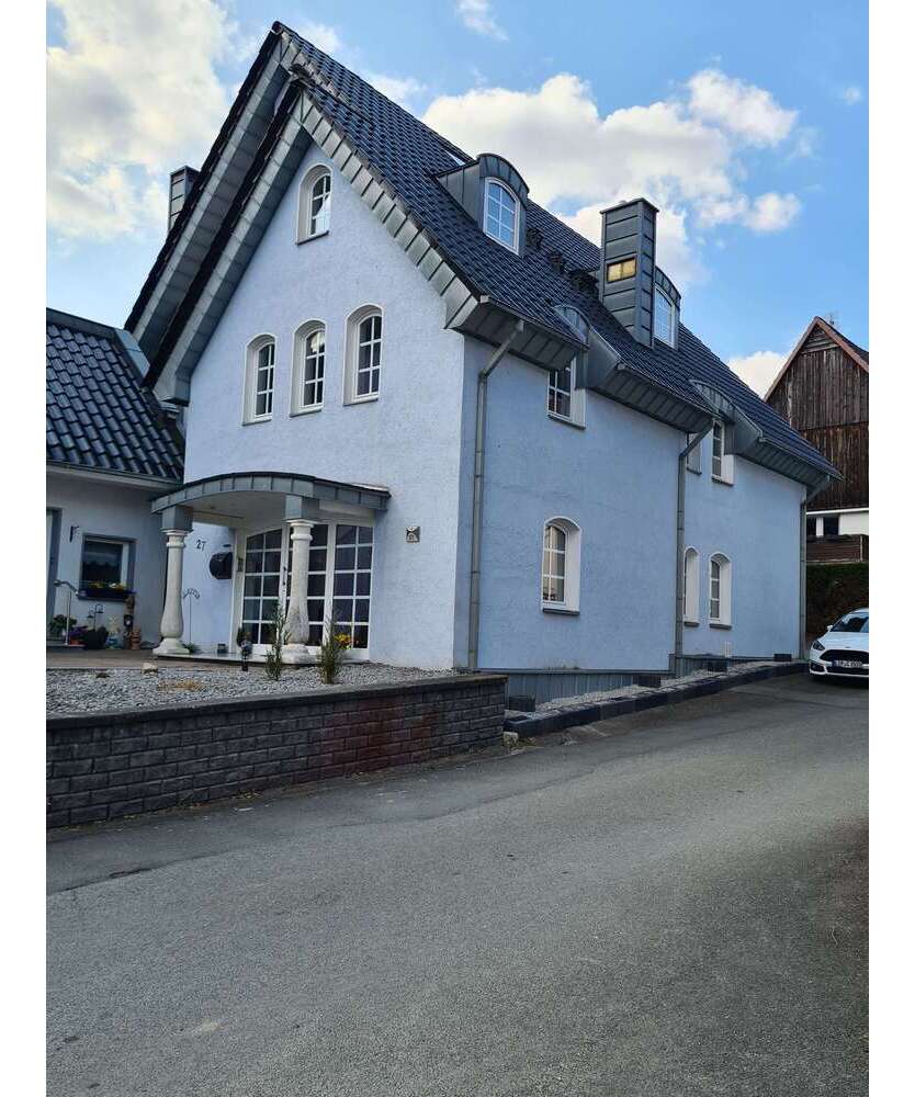 Haus zum Kaufen in Barntrup Alverdissen 495.000 € 290 m²