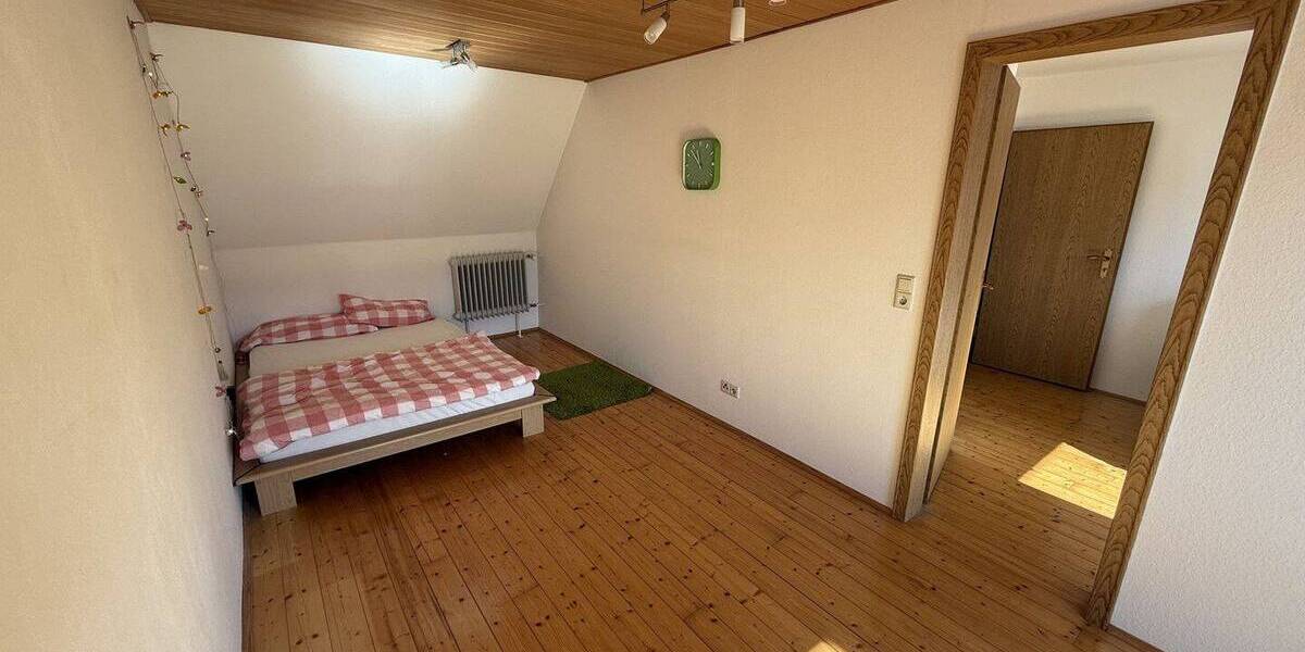 Doppelhaushälfte Albstadt Ebingen - 8 Zimmer, 185 m&sup2;, 399.000&euro; | Angebot:26777511