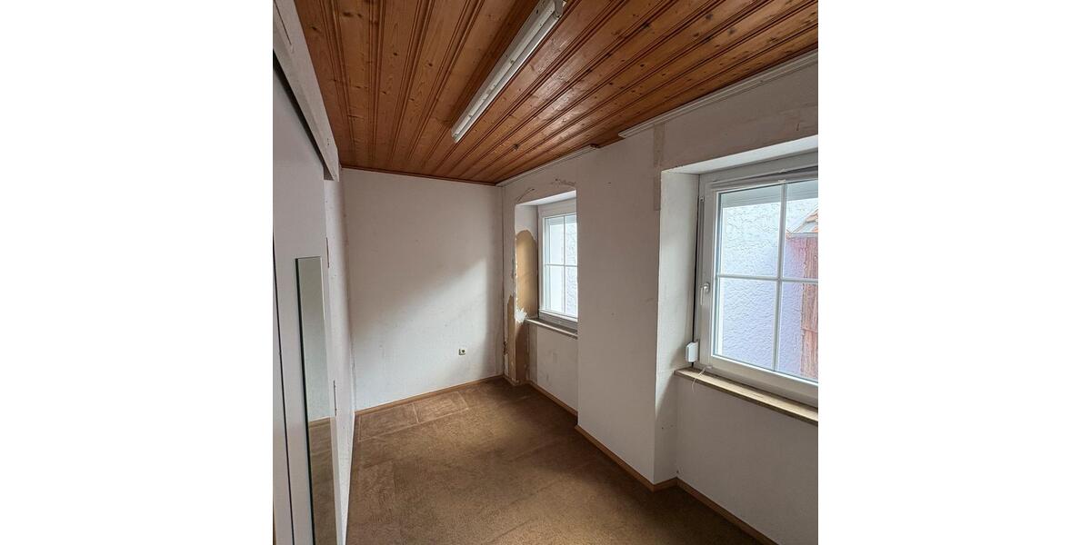 Einfamilienhaus Kastl - 7 Zimmer, 120 m&sup2;, 110.000&euro; | Angebot:27033743