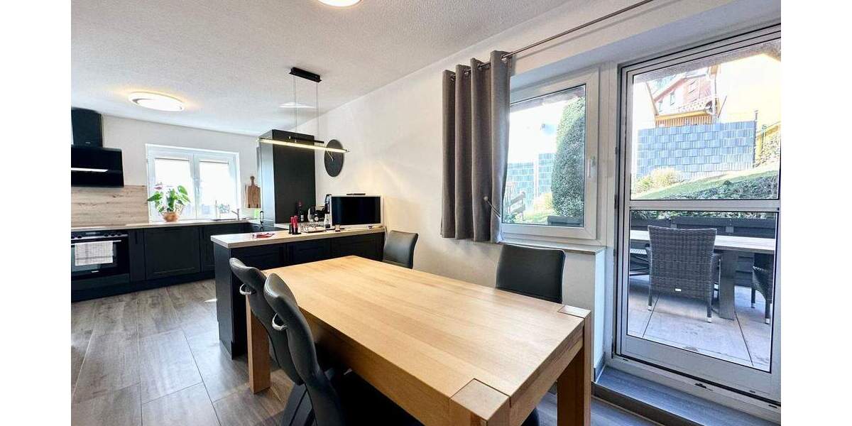 Doppelhaushälfte Freital - 6 Zimmer, 167 m&sup2;, 450.000&euro; | Angebot:25476510