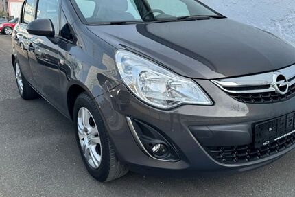 Opel Corsa 81.310 km 5.500 &euro; Nürnberg 90425