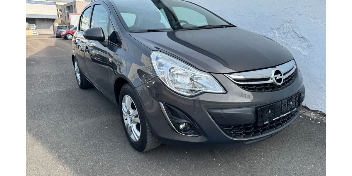 Opel Corsa 81.310 km 5.500 &euro; Nürnberg 90425