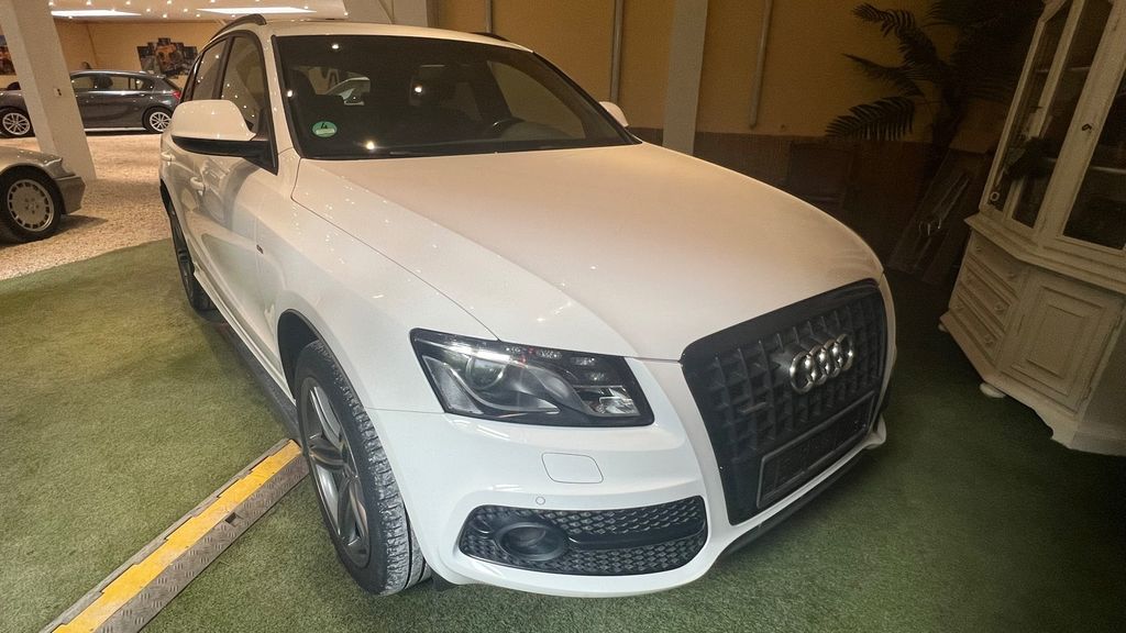 Audi Q5 63.000 km 22.999 &euro; Wuppertal 42115