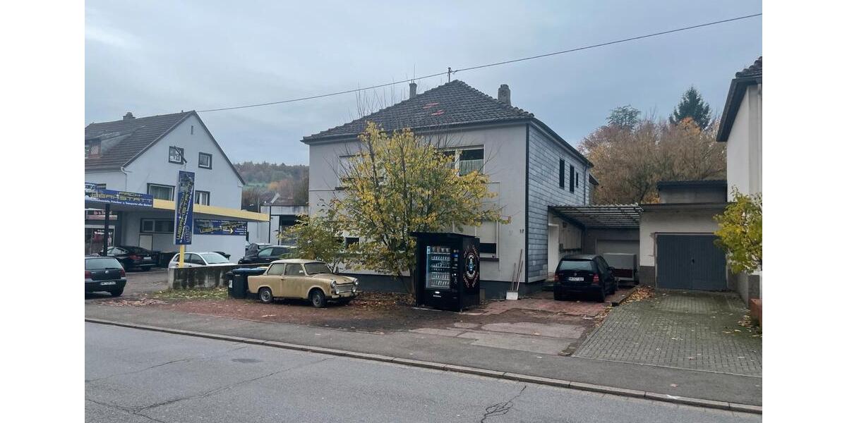 Einfamilienhaus Schiffweiler - 7 Zimmer, 170 m&sup2;, 289.000&euro; | Angebot:27300100
