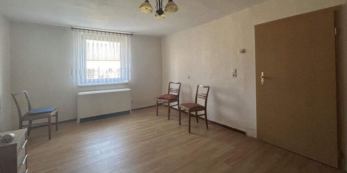 Einfamilienhaus Bliesdorf Metzdorf - 6 Zimmer, 166 m&sup2;, 120.000&euro; | Angebot:25877366