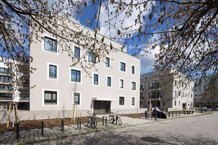 Wohnung Berlin Hellersdorf - 4 Zimmer, 82 m&sup2;, 1.266&euro; | Angebot:25608274