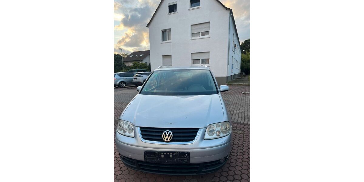 VW Touran 283.424 km 1.700 &euro; Mannheim 68309