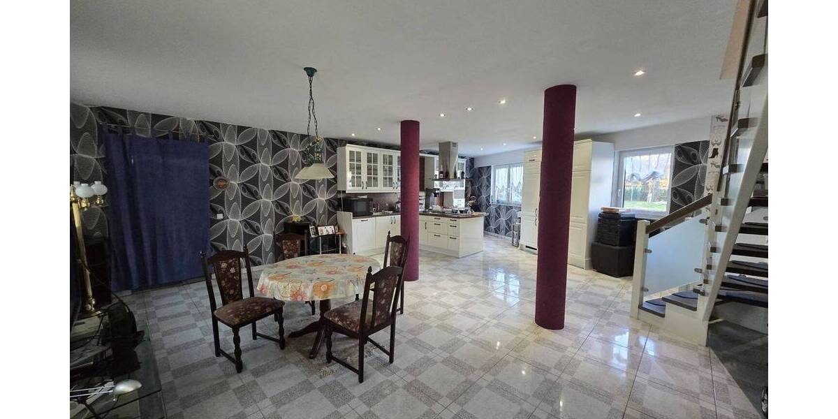 Einfamilienhaus Schönefeld - 4 Zimmer, 170 m&sup2;, 2.250&euro; | Angebot:26681856