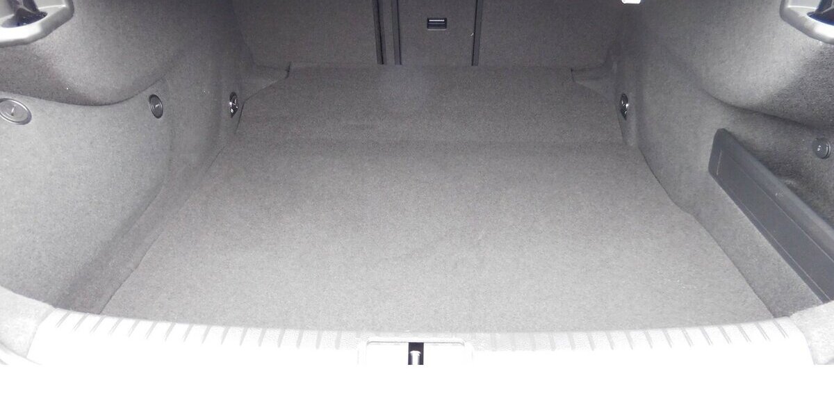 VW Passat 2.0 Bussiness BMT TDI Standhei.Navi Klima 36.500 km 22.990 &euro; Vordorf 38533