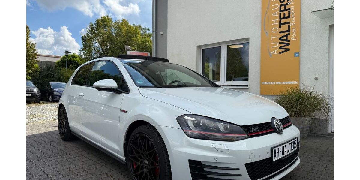 VW Golf 159.964 km 13.885 &euro; Stockelsdorf bei Lübeck 23617