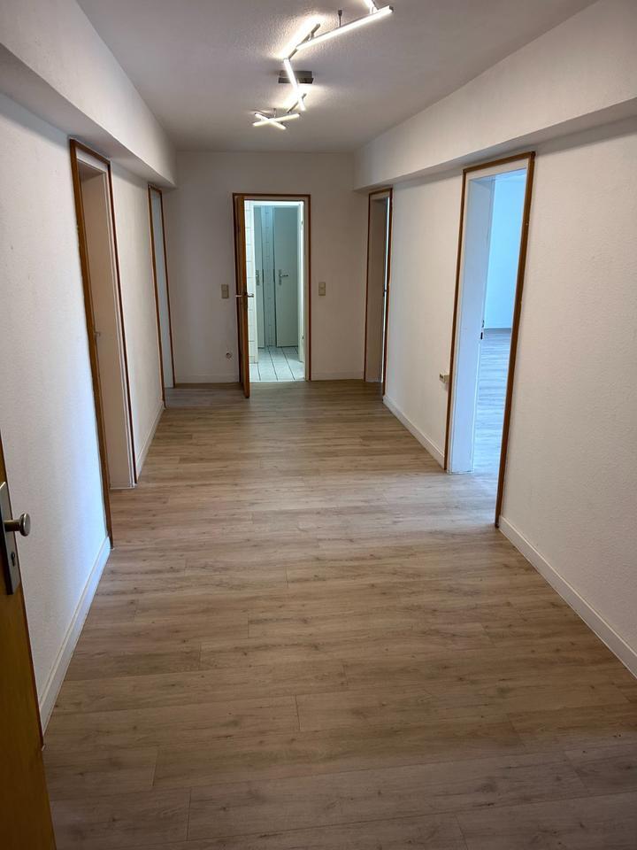 Schöne und helle Büroräume - Zentral in Duisburg - **Top Lage und provisionsfrei** zimmer