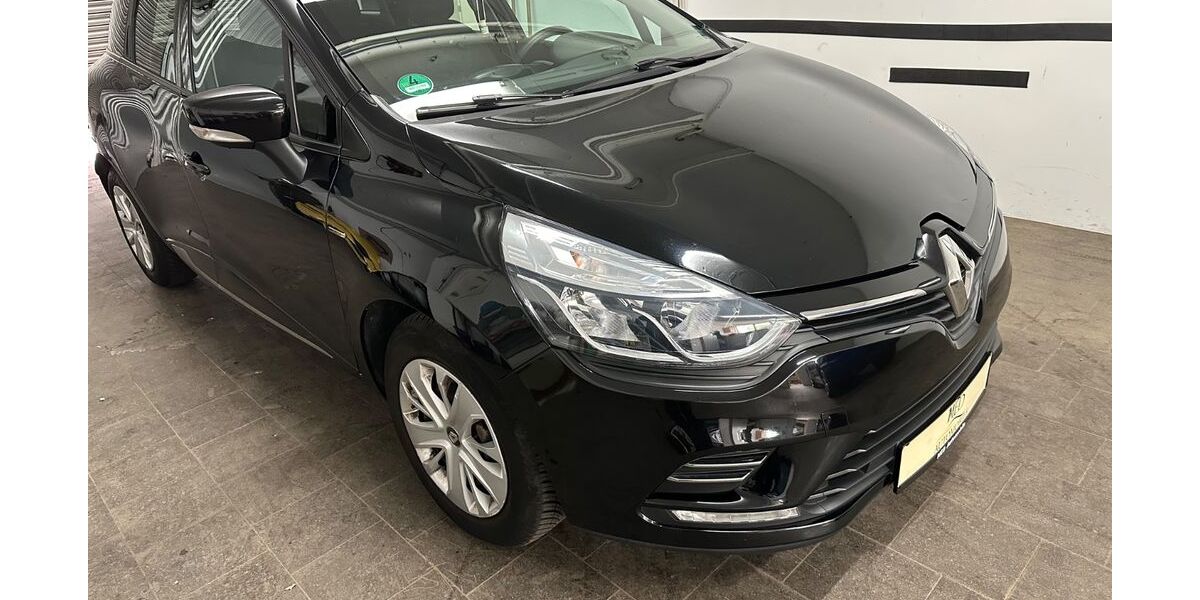 Renault Clio 110.000 km 6.200 &euro; ESSEN 45326