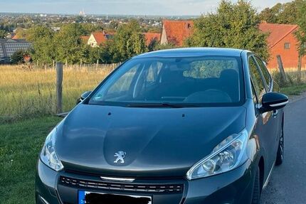 Peugeot 208 73.000 km 7.599 &euro; Minden 32425