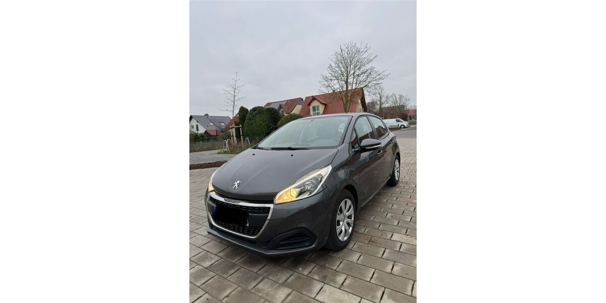 Peugeot 208 135.000 km 5.300 &euro; Biblis 68647