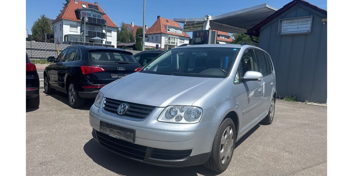 VW Touran 238.800 km 999 &euro; Friedrichshafen 88045