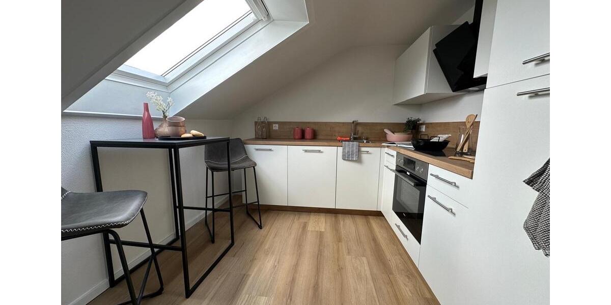 Dachgeschoßwohnung Ditzingen - 2.5 Zimmer, 52 m&sup2;, 970&euro; | Angebot:26007791