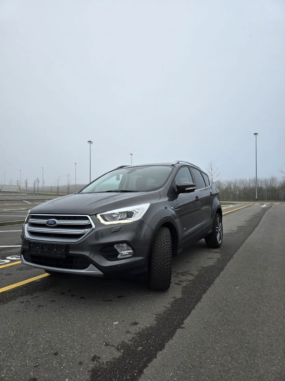 Ford Kuga 139.000 km 16.200 € Bad Oldesloe 23843