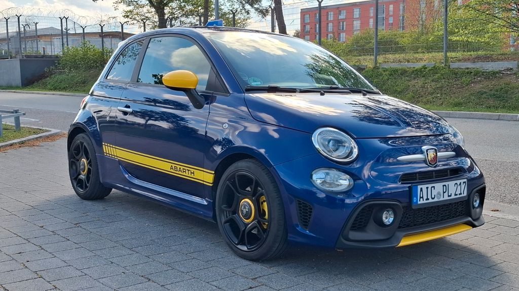 Abarth 595 41.400 km 15.990 &euro; Hollenbach 86568