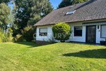 Willkommen Zuhause: Erdgeschoßwohnung mit Garten und Naturblick