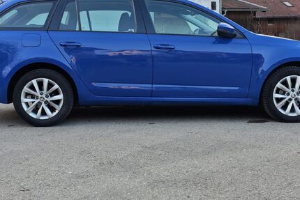 Skoda Octavia 129.000 km 12.490 &euro; Rosenheim 83026
