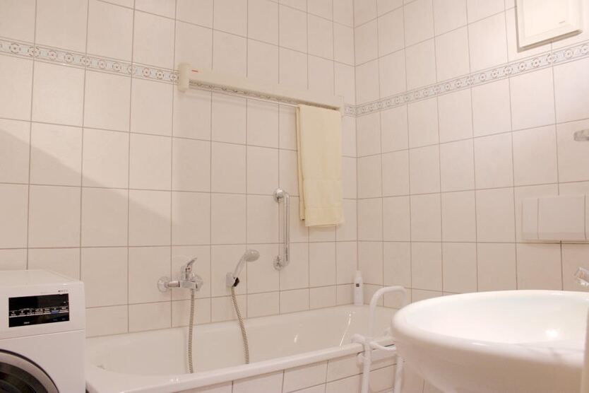 Dresden - Seniorengerechte Wohnung mit 2 Balkone 2 zimmer