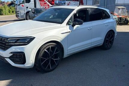 VW Touareg 101.500 km 49.990 &euro; Fluorn-Winzeln 78737