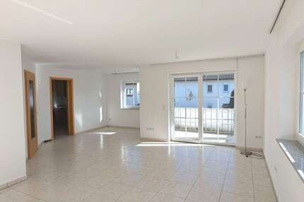 Haus zum Kaufen in Erlangen Alterlangen 1.420.000 € 281 m² 9 zimmer