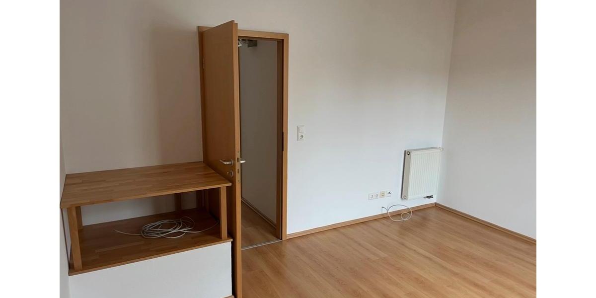 Reihenhaus Kaiserslautern - 3 Zimmer, 81 m&sup2;, 1.000&euro; | Angebot:26323065