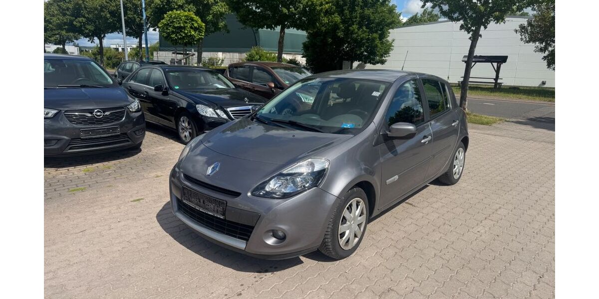 Renault Clio 210.000 km 1.450 &euro; Gotha 99867