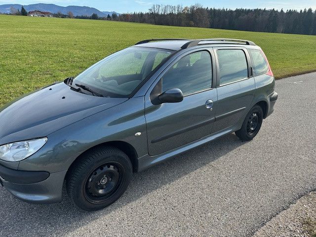 Peugeot 206 185.000 km 2.300 &euro; Traunstein 83278