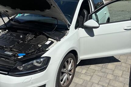 VW Golf 143.000 km 9.850 &euro; Emmerting 84547