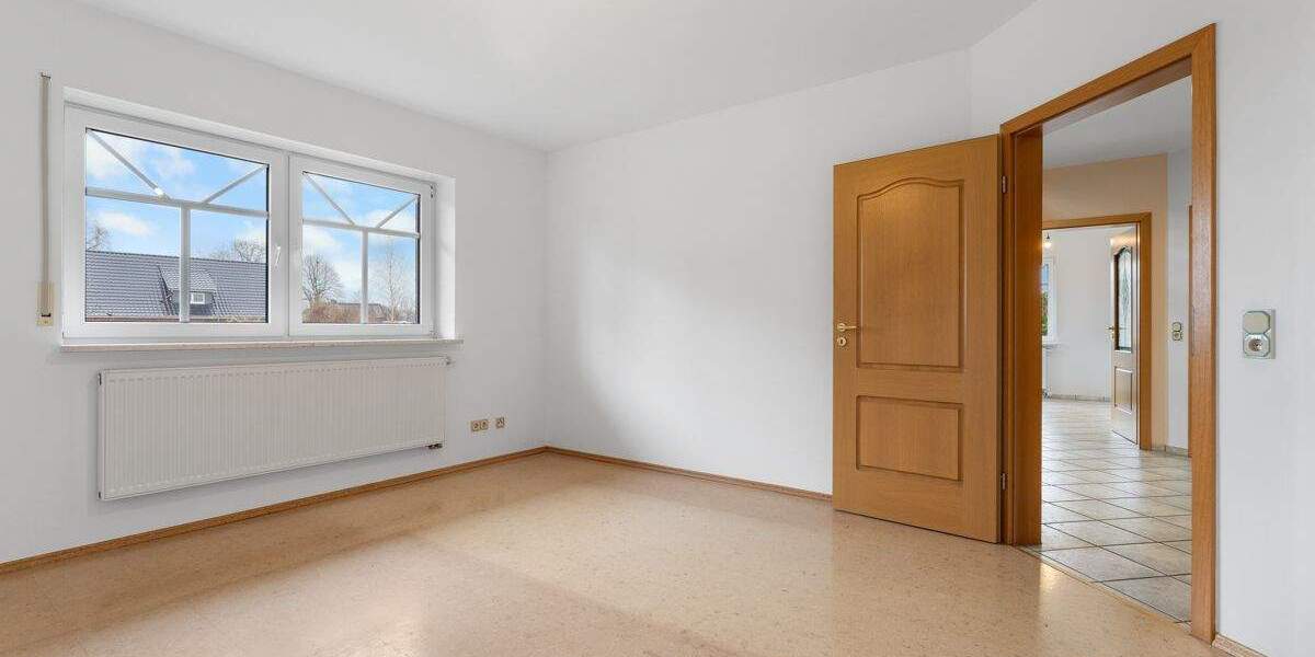 Einfamilienhaus Blomberg - 5 Zimmer, 155 m&sup2;, 399.000&euro; | Angebot:25679589