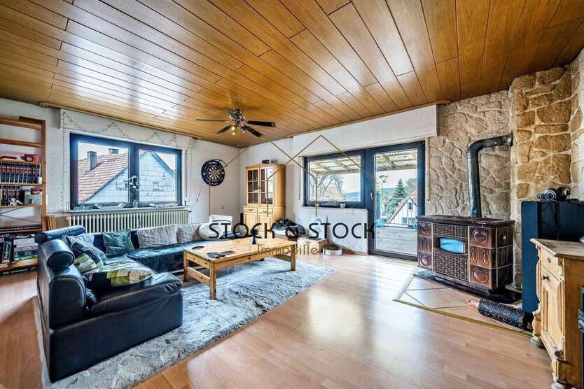 Wohnung zum Kaufen in Waldbrunn 190.000 € 150.53 m²