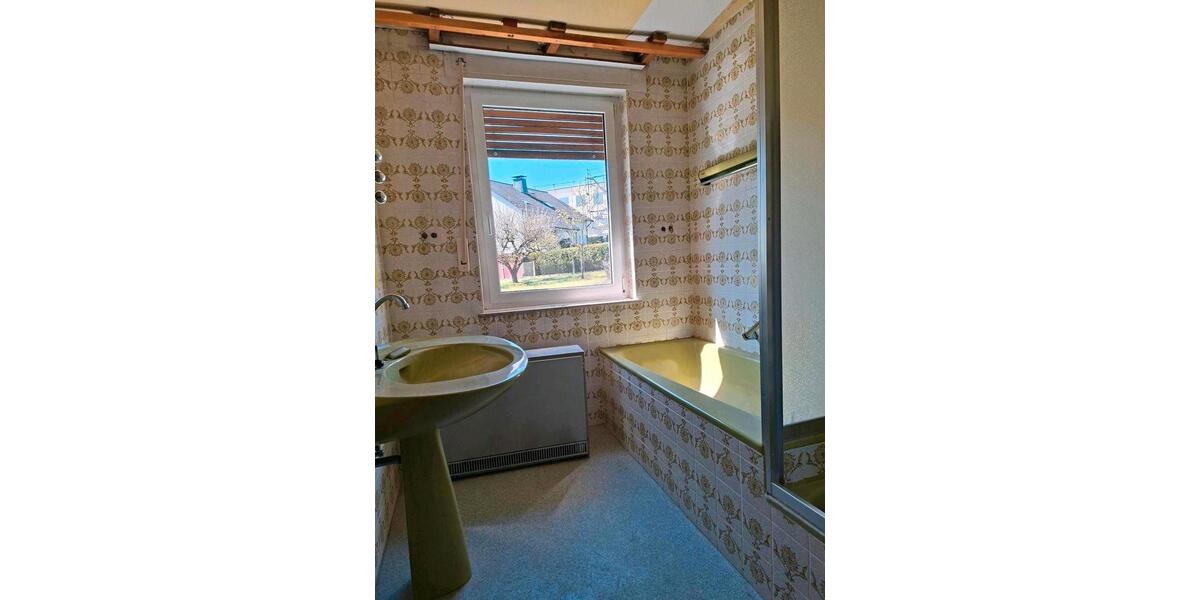 Einfamilienhaus Brilon - 7 Zimmer, 160 m&sup2;, 149.500&euro; | Angebot:26462354