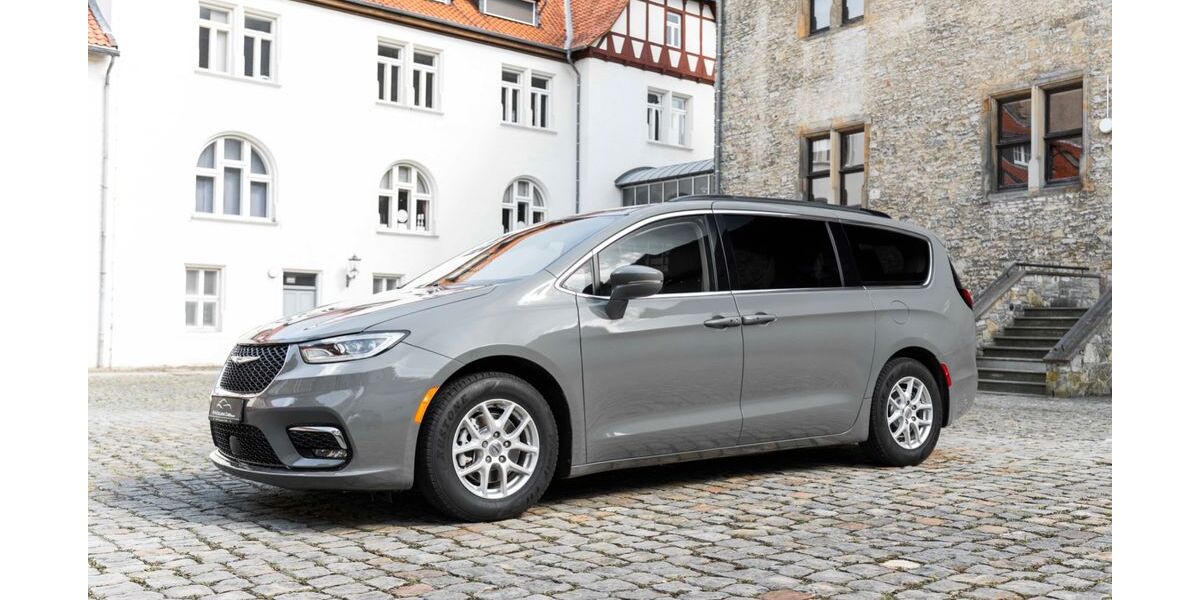 Chrysler Pacifica 62.829 km 33.600 &euro; Völpke 39393