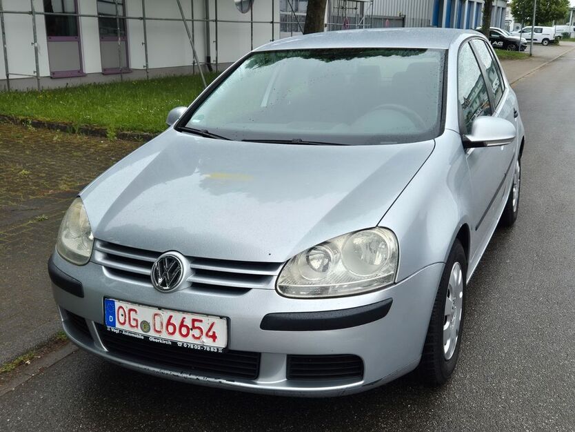VW Golf 234.000 km 2.200 € Kippenheim 77971
